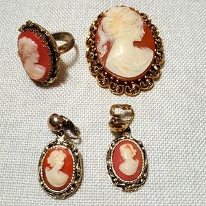 Vintage Escapade Cameo jewelry Gold Tone Pink/White